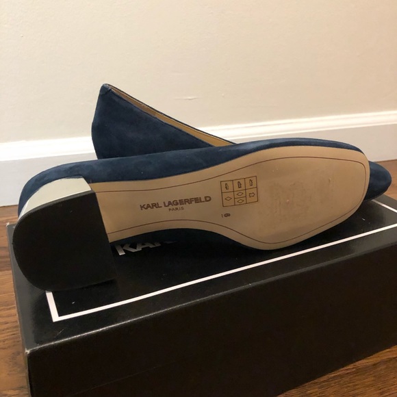 Karl Lagerfeld Paris Block Heel Pump Navy/Sliver - Picture 7 of 8